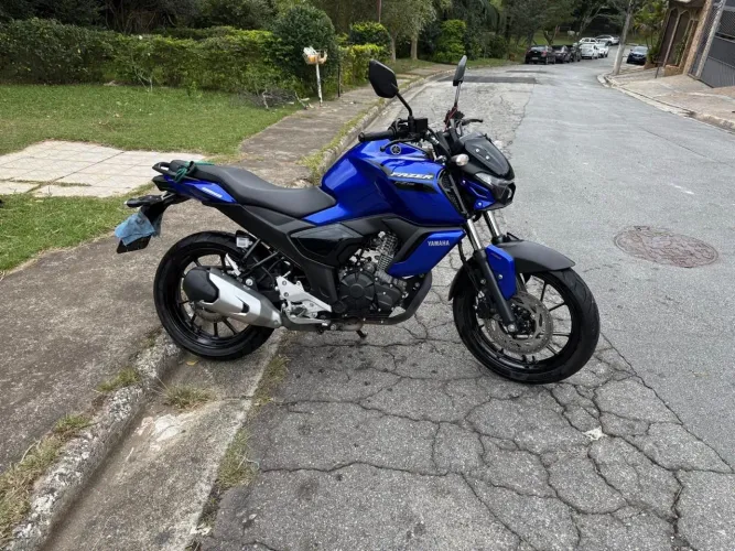 Fazer fz15