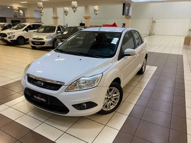 Ford Focus 1.6 S/se/se Plus Flex 8v/16v 5P 2012
