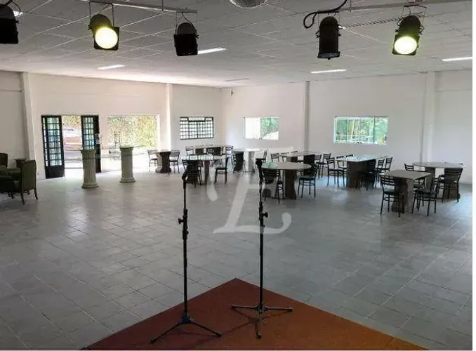 Sítio com 30 dormitórios à venda, 338800 m² por R$ 7.999.000,00 - Condomínio Hari Country