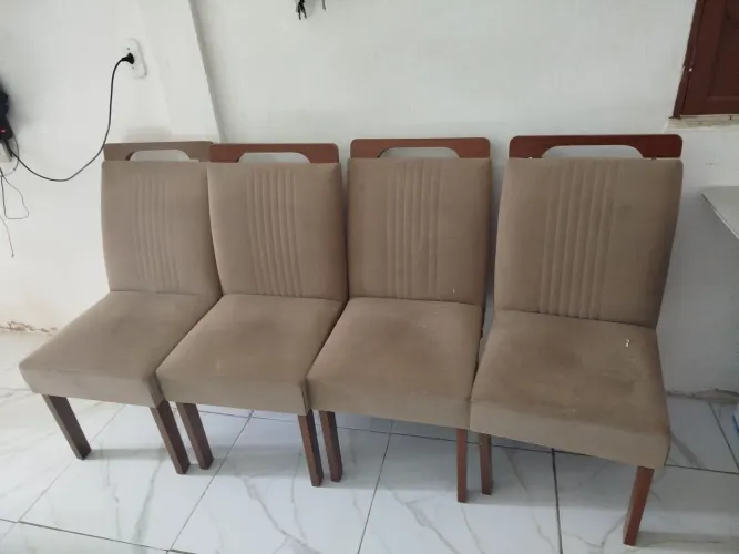 Mesa 4 cadeiras 