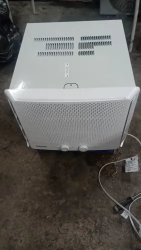 Vendo ACJ DE JANELA 10 mil BTUs seminovo