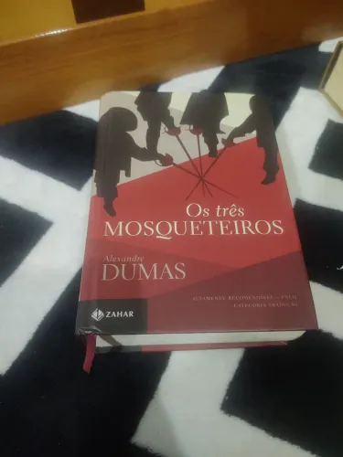 Os Três Mosqueteiros- Capa dura- Zahar