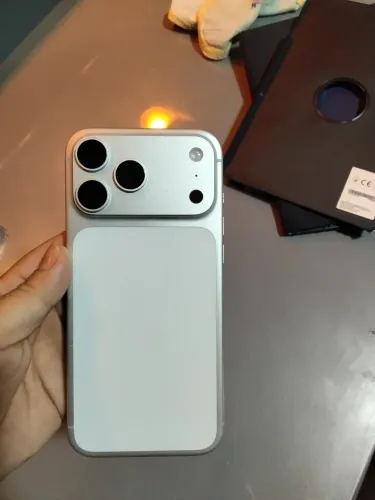IPHONE 17 pro max 256g