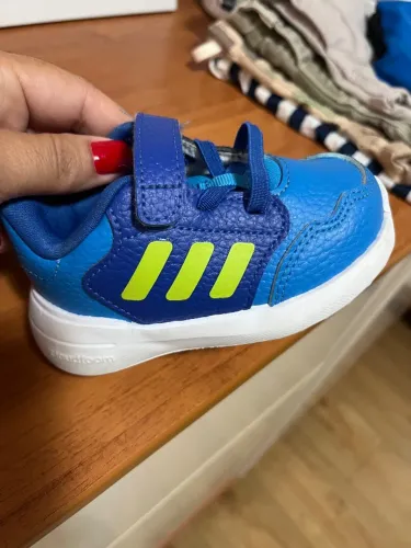 Tênis Adidas infantil- bebê 