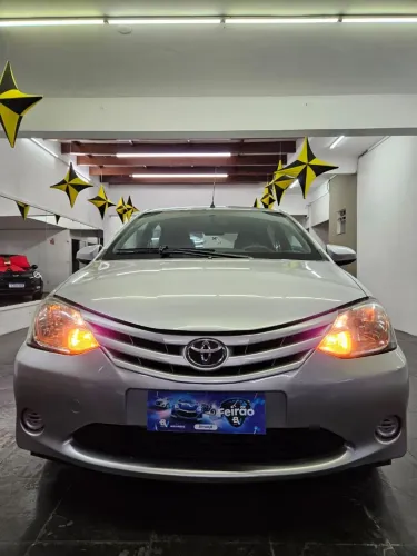Toyota Etios X 1.3 Flex 16V 5P Mec. 2016