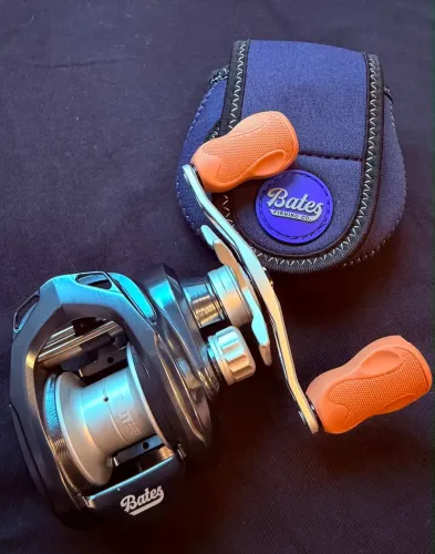 Carretilha Bates Fishing Salty Hundo 100