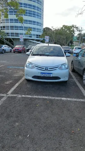 Toyota Etios X 1.3 Flex 16V 5P Mec. 2017