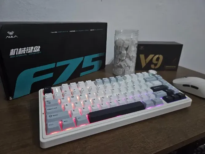 Combo AULA F75 + AULA V9 Ultra+ Branco | Teclado + Mouse Gamer