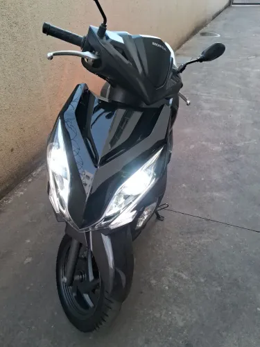 Moto em excelente estado de conservação. 