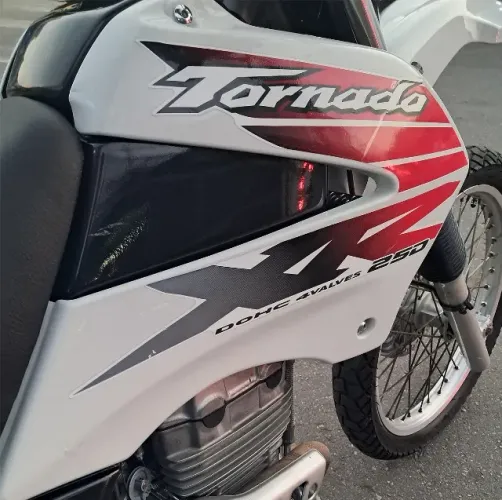 Moto Honda XR 250 Tornado