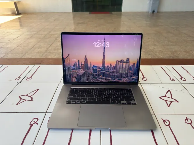 MacBook Pro 16? 2019 | 16GB | 512GB | Core i7 | Touch Bar | Impecável