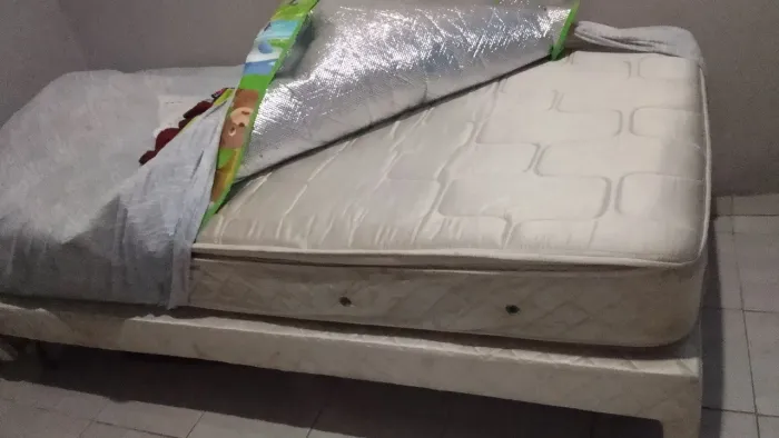 Cama solteirão base e colchão