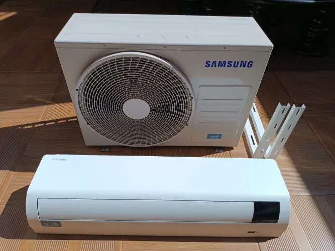 Ar condicionado Samsung Digital Inverter Ultra 22.000 BTUs