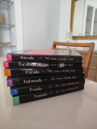 Saga de livros House of night