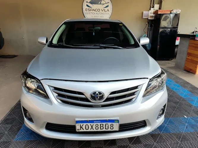 Toyota Corolla GLI 1.8 Flex 16V Aut. 2013