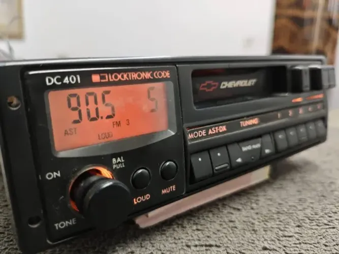 Radio Original GM DC401