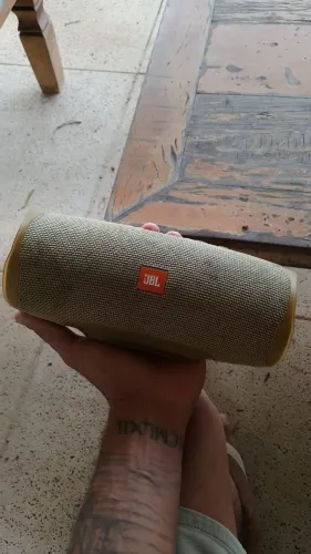 JBL CHARGE 4