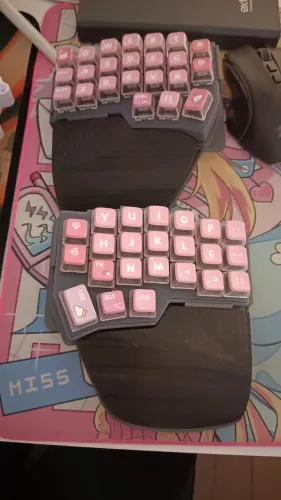 Teclado QMK vial corne v4 com tenting e RGB