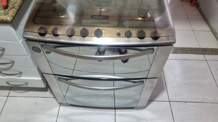 Fogão elétrico duplo forno 5 bocas Electrolux