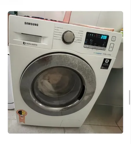 Maquina de lavar e secar Samsung