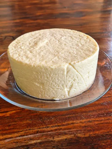 Leite Fresquinho e Queijo Minas Frescal - Direto da Fazenda