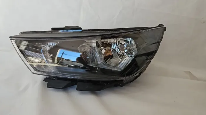 Farol Esquerdo Hyundai Hb20 2023 até 2025 original