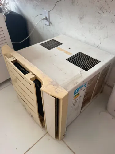 Ar condicionado de caixa 127w