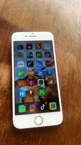 iPhone 8 red