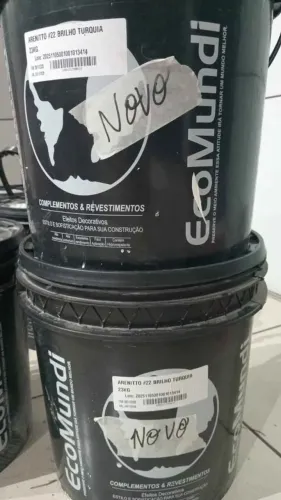 2 balde de arenito novo 120,00 cada ou 200,00 os 2