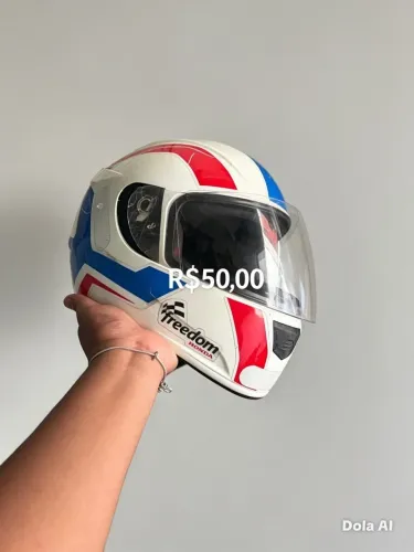 CAPACETE