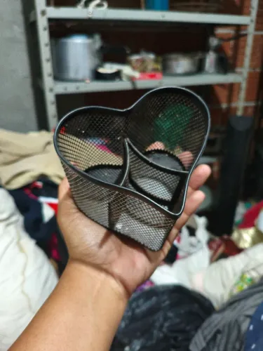 Porta caneta formato coração