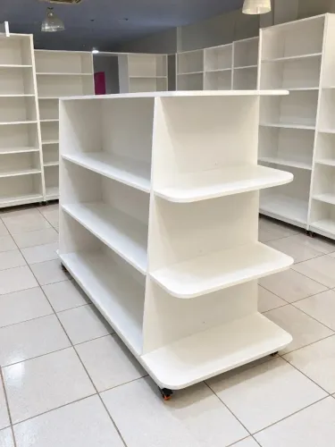 GÔNDOLA DE MDF