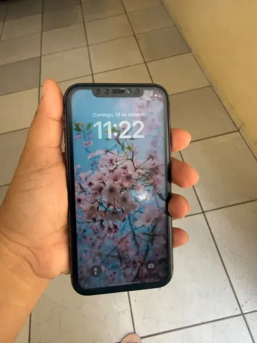 iPhone 11 - 64gb