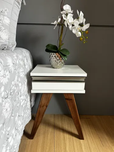 Mesa de cabeiceira
