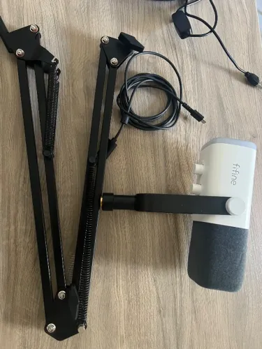 Microfone Fifine AM8 Plus  + Suporte + Ring Light 30cm.