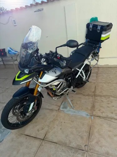 Máquina extremamente nova