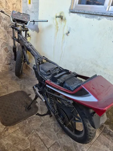 Cb 450 TR Moto pra restaurar, tem motor e documento, de são Paulo