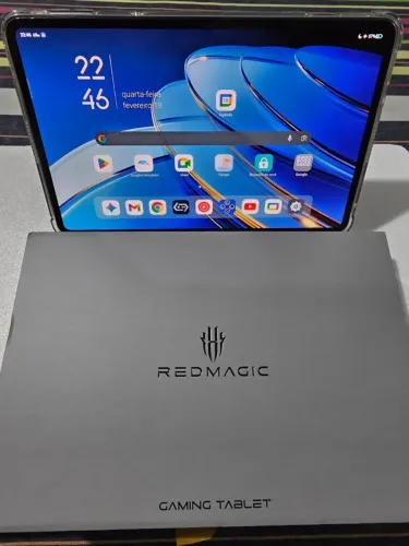 Redmagic Astra Gaming Tablet - Snapdragon 8 Elite - Tela OLED 165Hz - Impecável