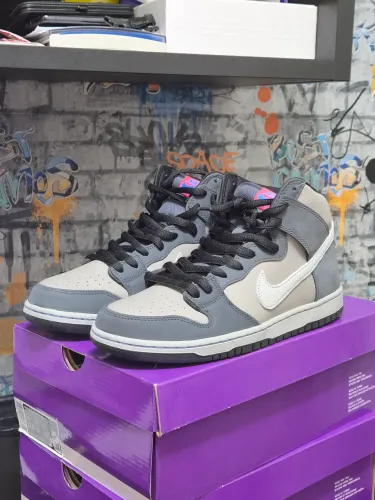 NIKE DUNK HIGH MEDIUM GREY PINK