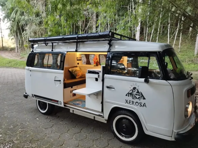 Volkswagen Kombi Standard/ Luxo/ Serie Prata 2005