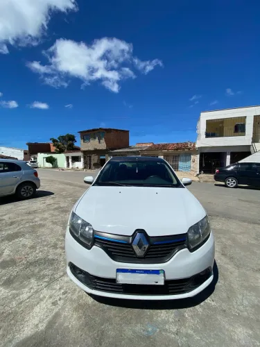 Renault Logan Authentique Hi-flex 1.0 16V 4P 2015