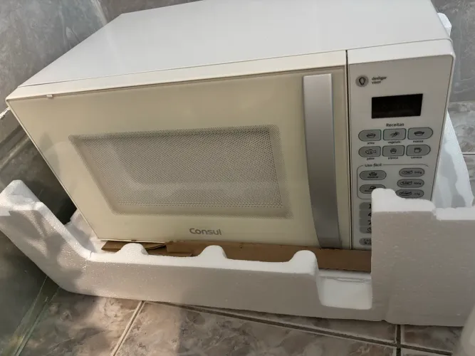 Microondas consul Modelo/Tensão CMA20BBANA / 127 V (MICROONDAS LIGA MAS NÃO AQUECE)