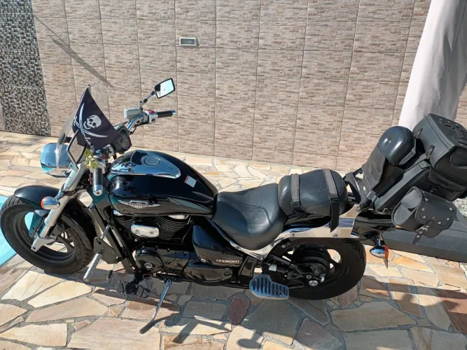 Suzuki Boulevard M800 2008