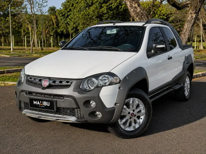 Fiat Strada Adventure1.8/ 1.8 Locker Flex CD 2013