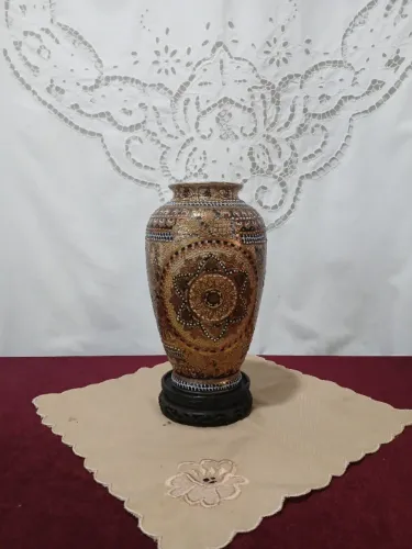 Antigo Vaso De Porcelana Chinesa Pintura A Ouro