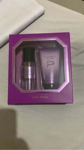 Victoria?s Secret kit