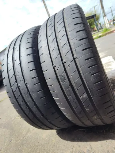 Par de Pneus Goodyear R16 195/55