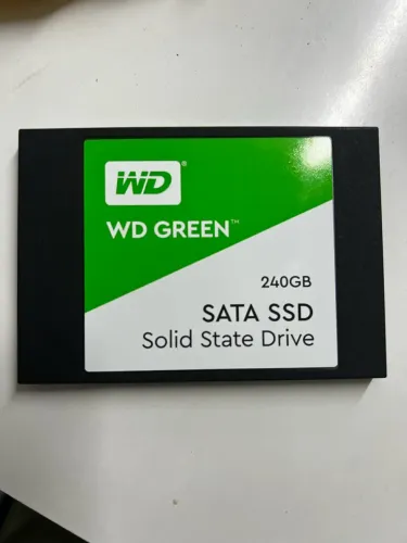 SSD WD Green 240GB SATA III 2.5" - Excelente Estado (Western Digita