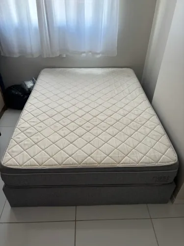 Cama Box Casal Nest Tok & Stok semi nova , usada pouquíssimas vezes
