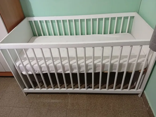 Berço com colchão
